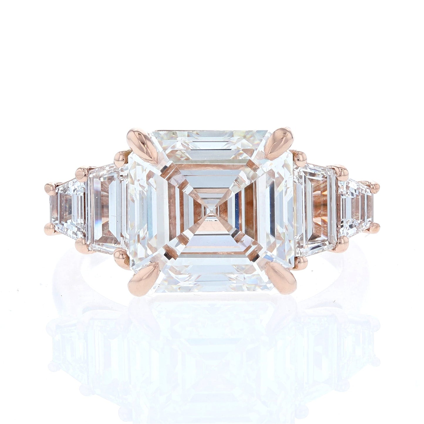 Rose Golder Asscher Trapezoid Diamond Engagement Ring